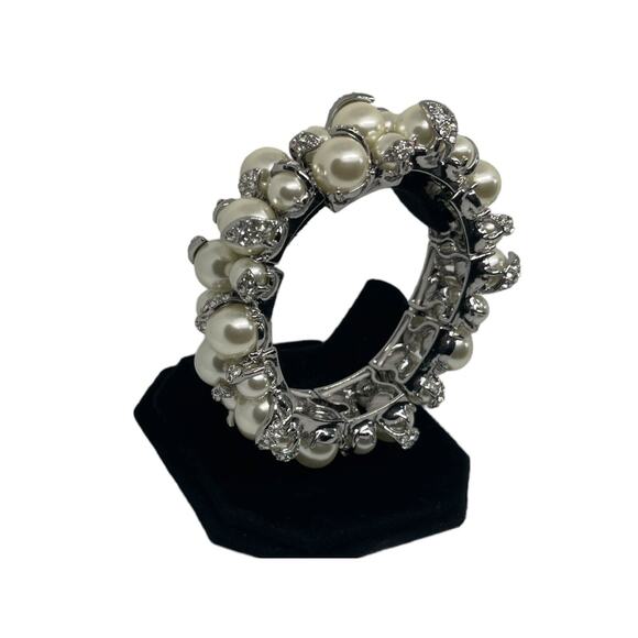 Silver Tone Faux Pearl Crystal Bracelet Stunning Women's Fashion Elegant Chic - Picture 15 of 16